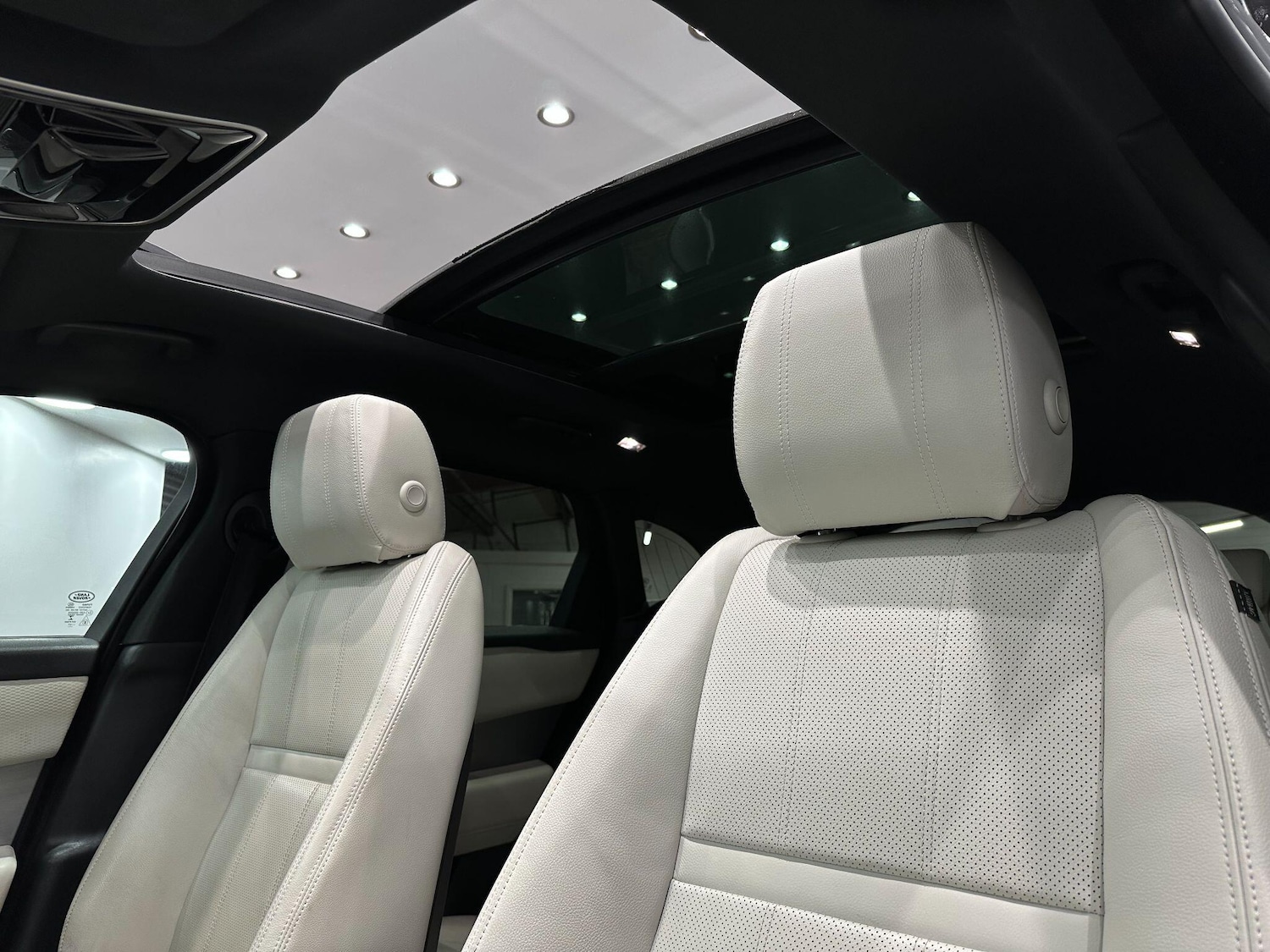 Used Land Rover Range Rover Velar 2017 for sale - 76657863: Photo 61