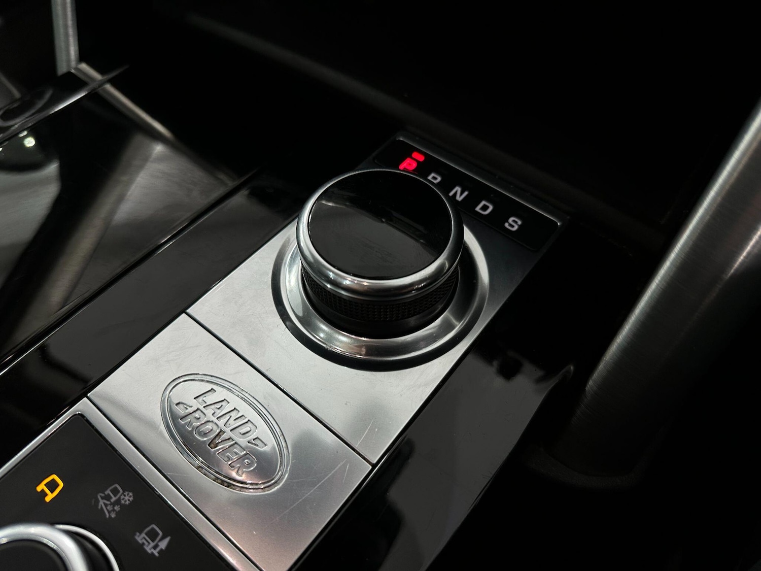 Used Land Rover Discovery 2017 for sale - 76423287: Photo 50