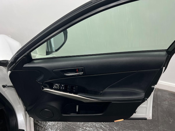 Used Lexus IS 2015 for sale - 76095052: Photo 29