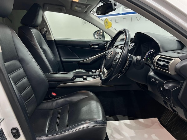 Used Lexus IS 2015 for sale - 76095052: Photo 32