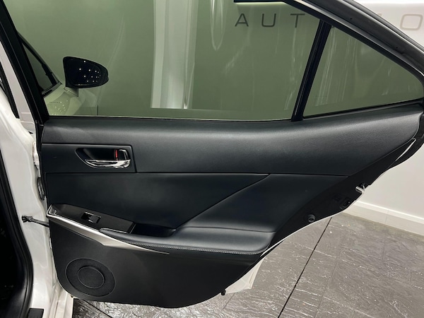 Used Lexus IS 2015 for sale - 76095052: Photo 68