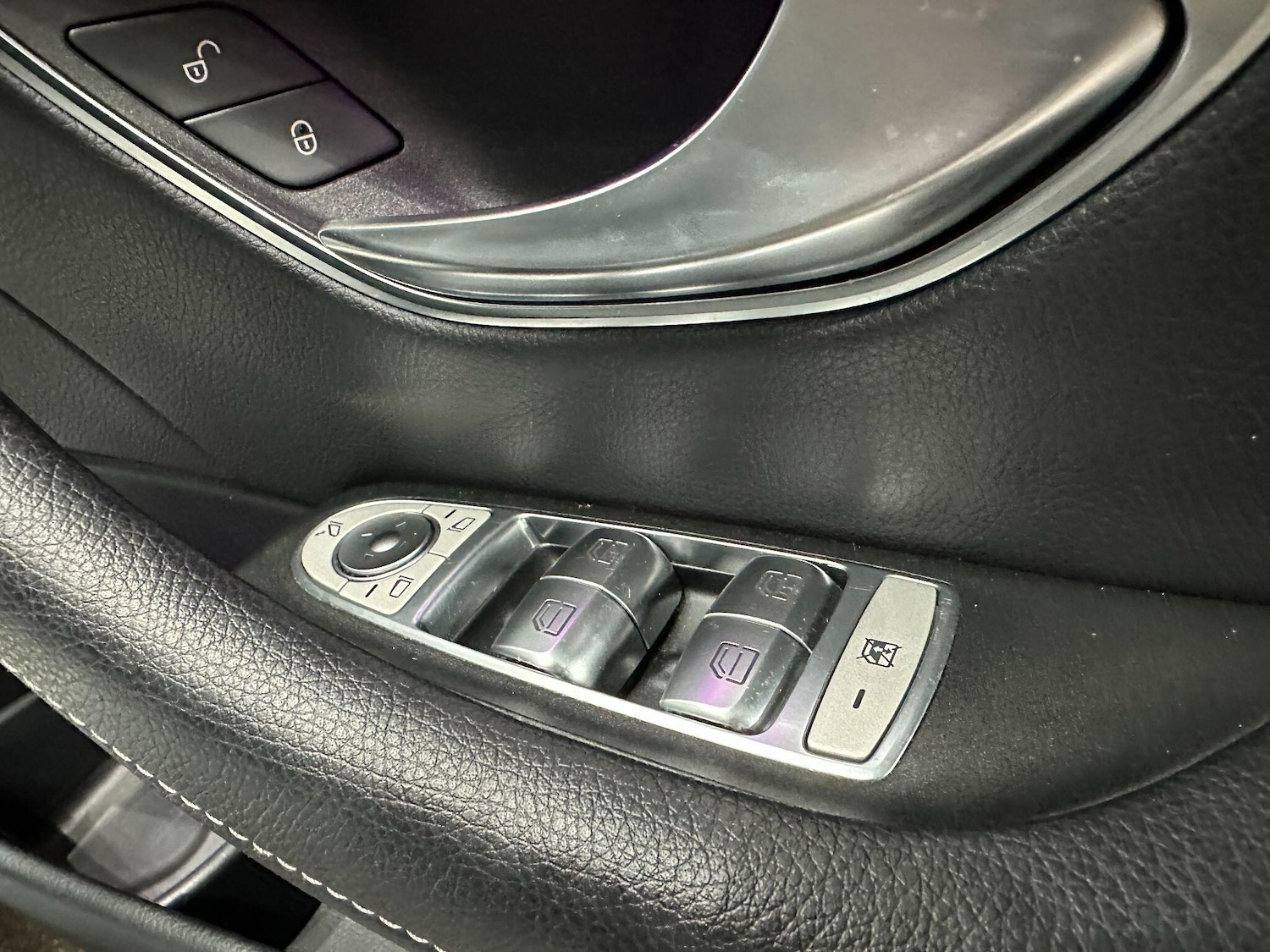 Used Mercedes-Benz E Class for sale - 77016343: Photo 30