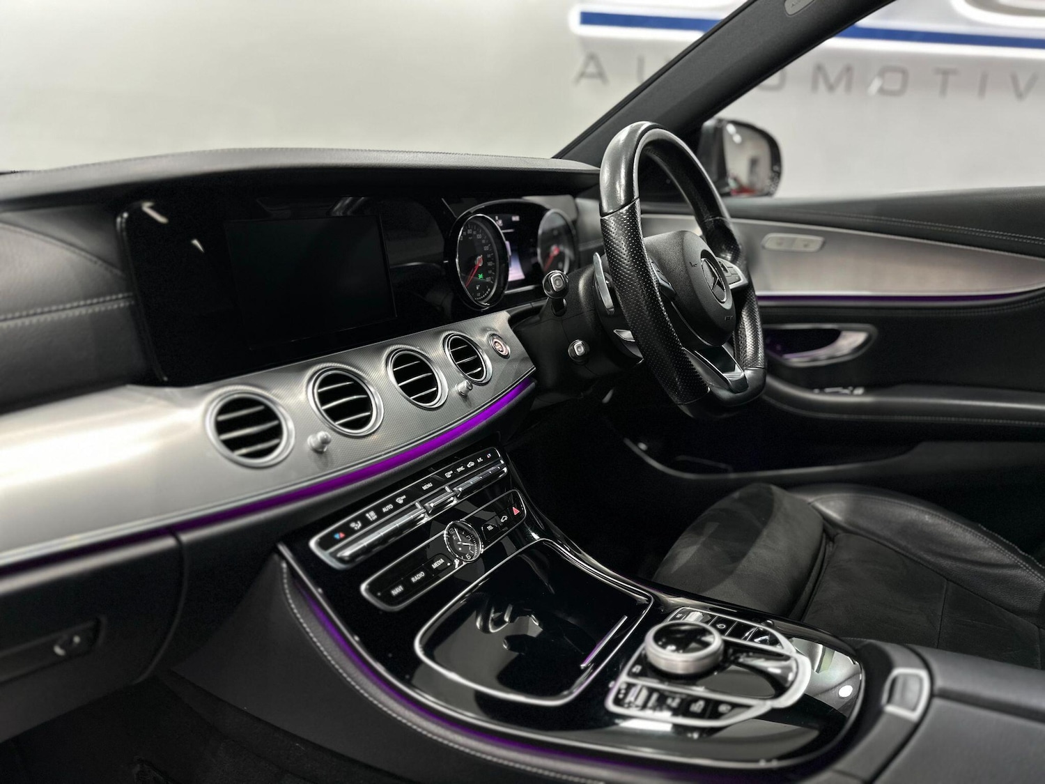 Used Mercedes-Benz E Class for sale - 77016343: Photo 49