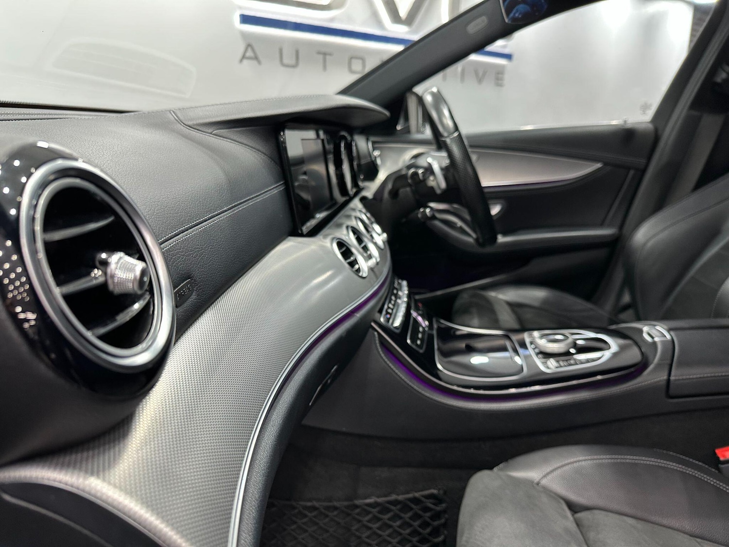 Used Mercedes-Benz E Class for sale - 77016343: Photo 50