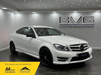 Used Mercedes-Benz C-Class 2014 for sale - 76108611: Photo