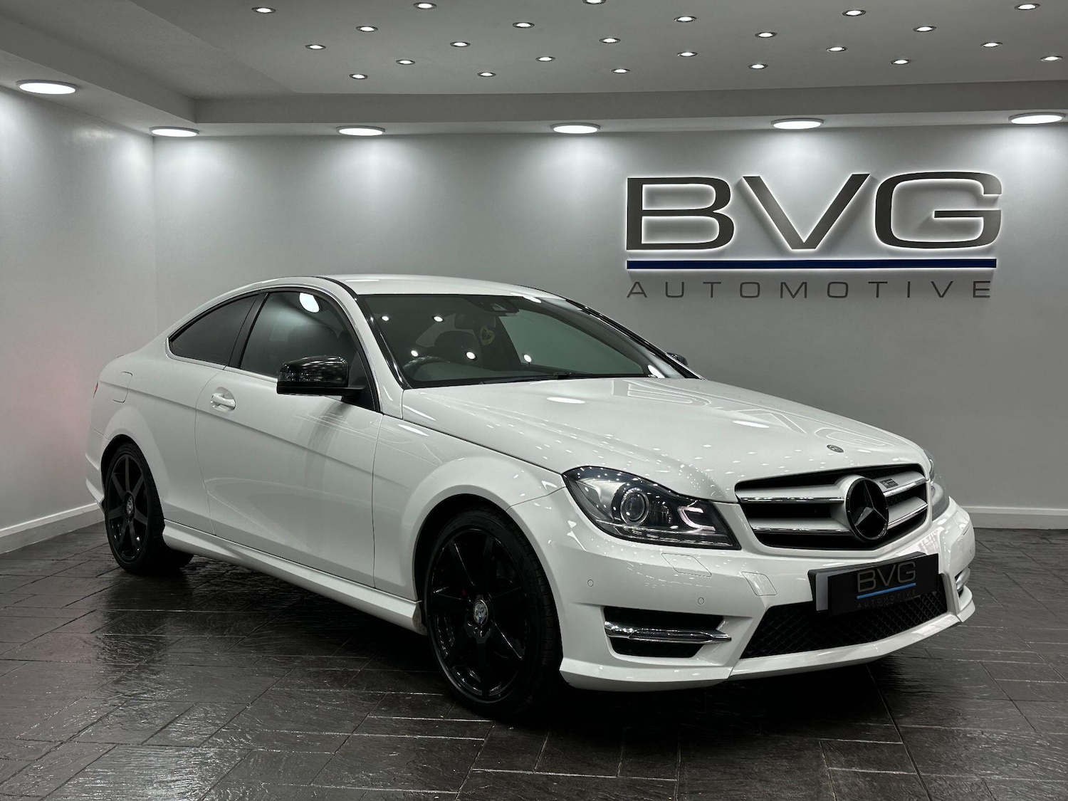 Used Mercedes-Benz C-Class 2014 for sale - 76108611: Photo 4
