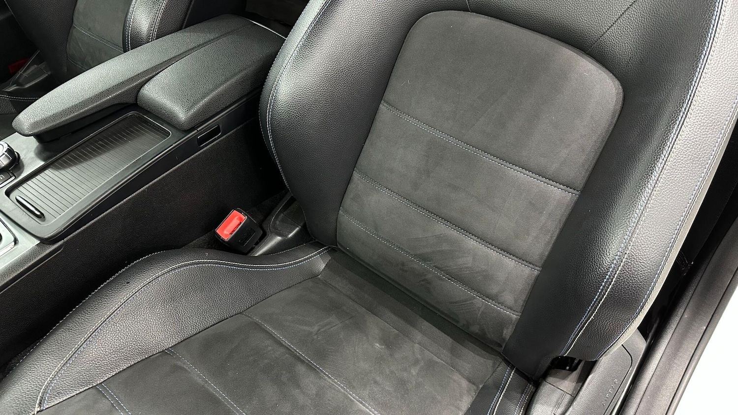 Used Mercedes-Benz C-Class 2014 for sale - 76108611: Photo 44