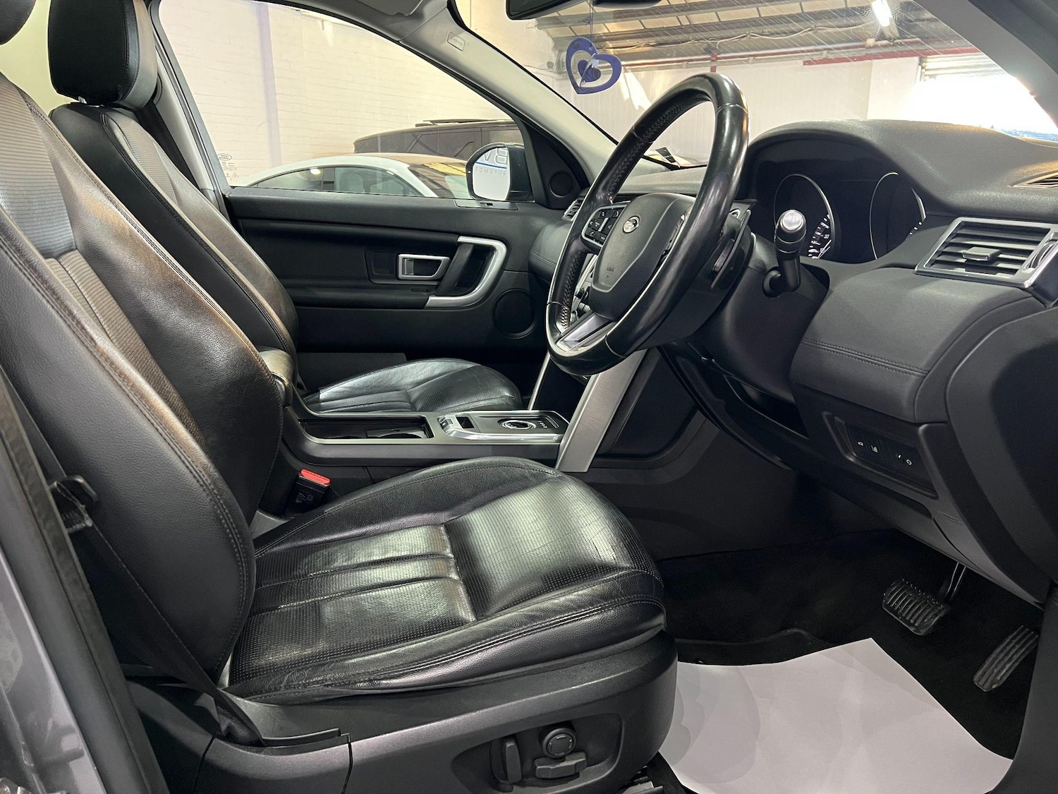 Used Land Rover Discovery Sport 2016 for sale - 76528002: Photo 15