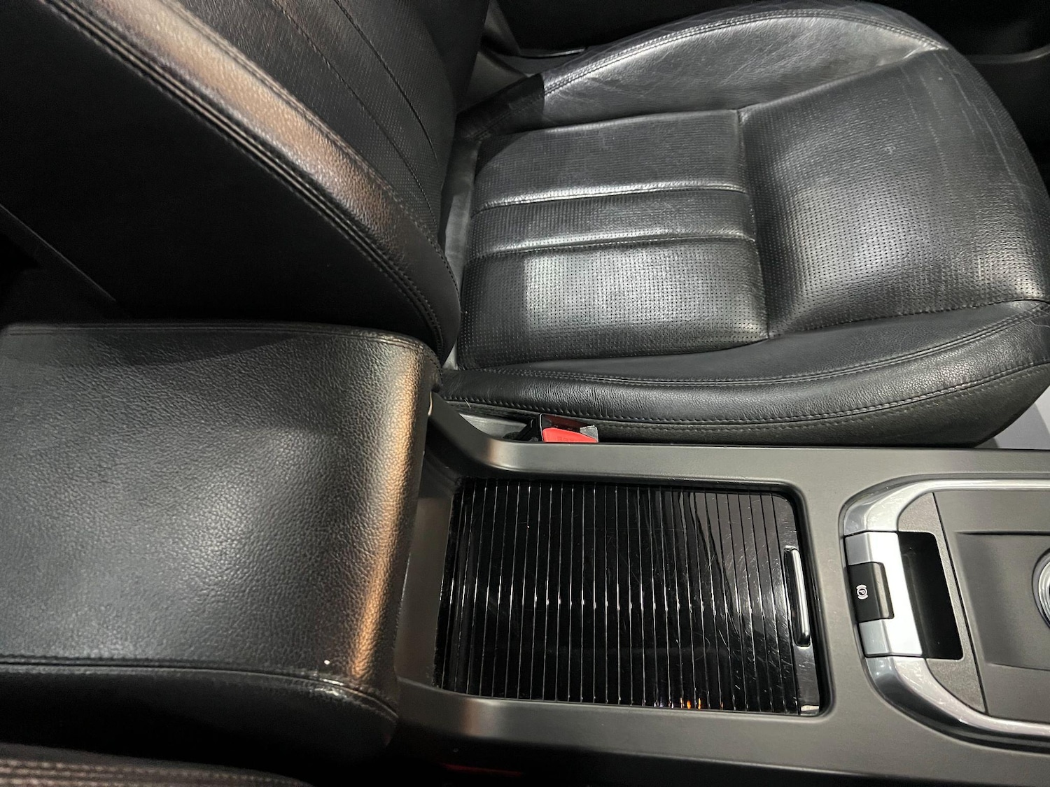 Used Land Rover Discovery Sport 2016 for sale - 76528002: Photo 29