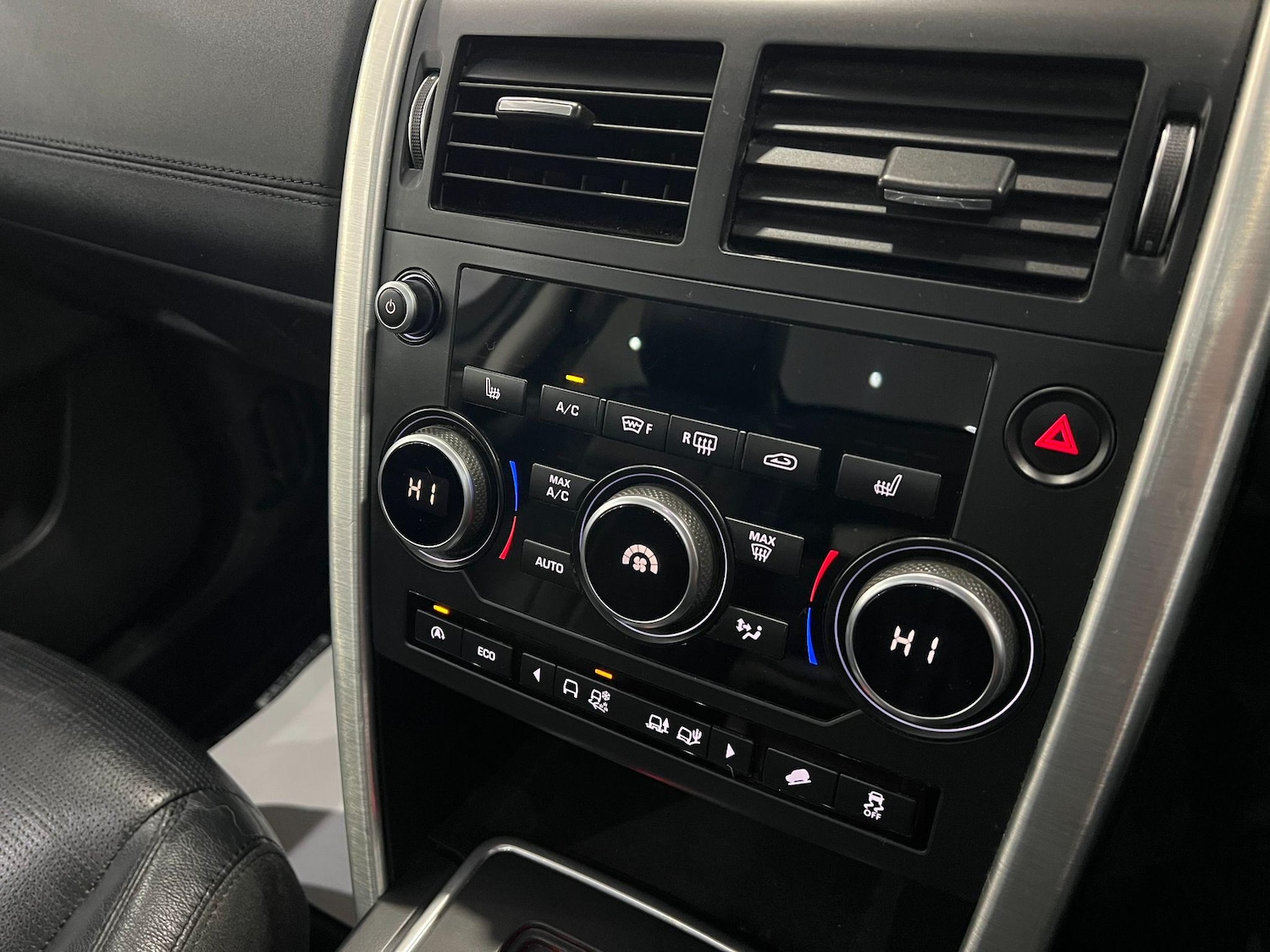 Used Land Rover Discovery Sport 2016 for sale - 76528002: Photo 31