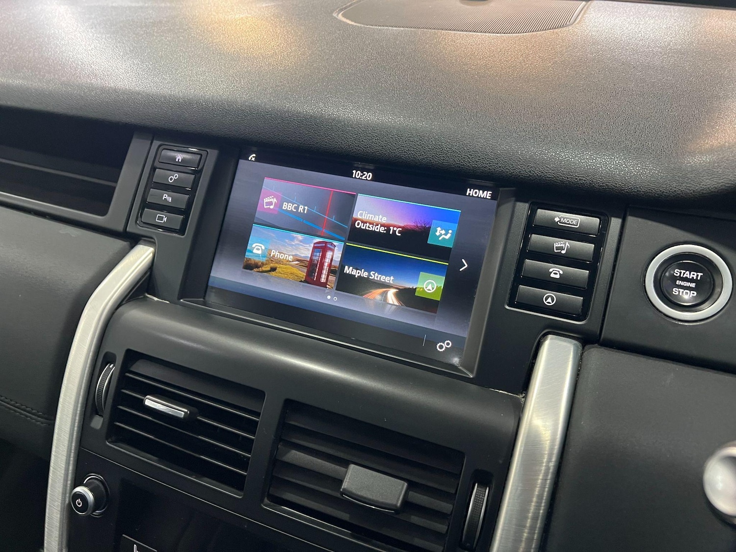 Used Land Rover Discovery Sport 2016 for sale - 76528002: Photo 32