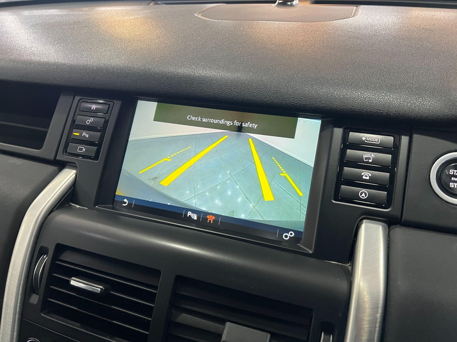 Used Land Rover Discovery Sport 2016 for sale - 76528002: Photo 38