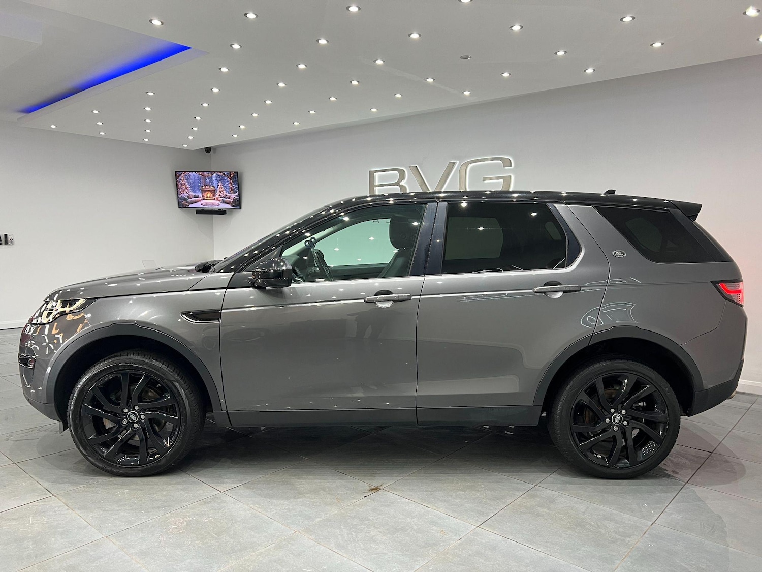 Used Land Rover Discovery Sport 2016 for sale - 76528002: Photo 9