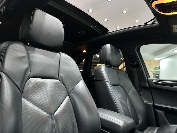 Used Porsche Macan 2015 for sale - 76084645: Photo 30