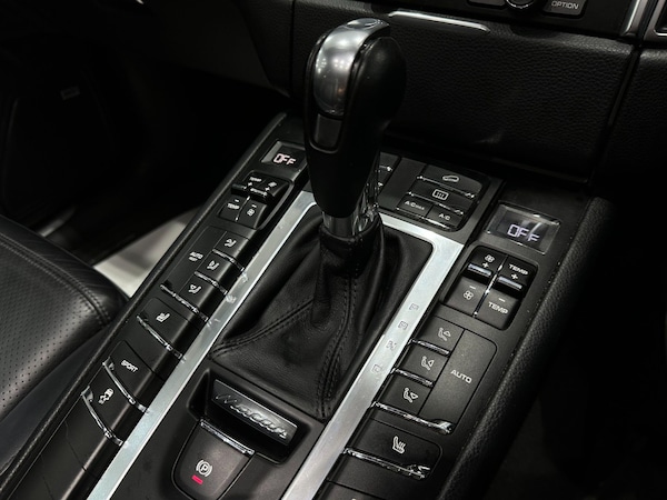 Used Porsche Macan 2015 for sale - 76084645: Photo 45