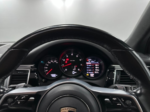 Used Porsche Macan 2015 for sale - 76084645: Photo 49