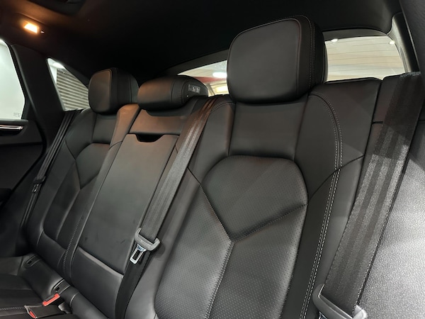 Used Porsche Macan 2015 for sale - 76084645: Photo 62