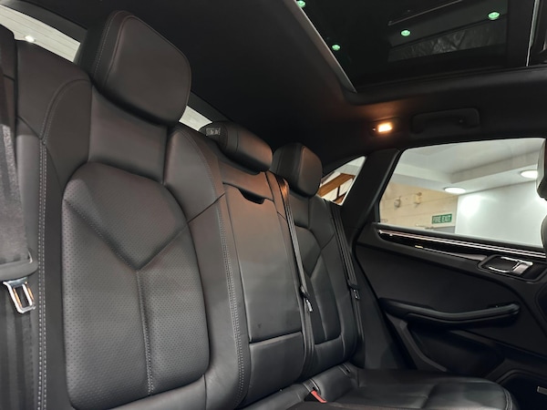 Used Porsche Macan 2015 for sale - 76084645: Photo 65