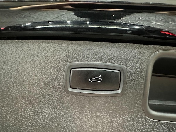 Used Porsche Macan 2015 for sale - 76084645: Photo 69
