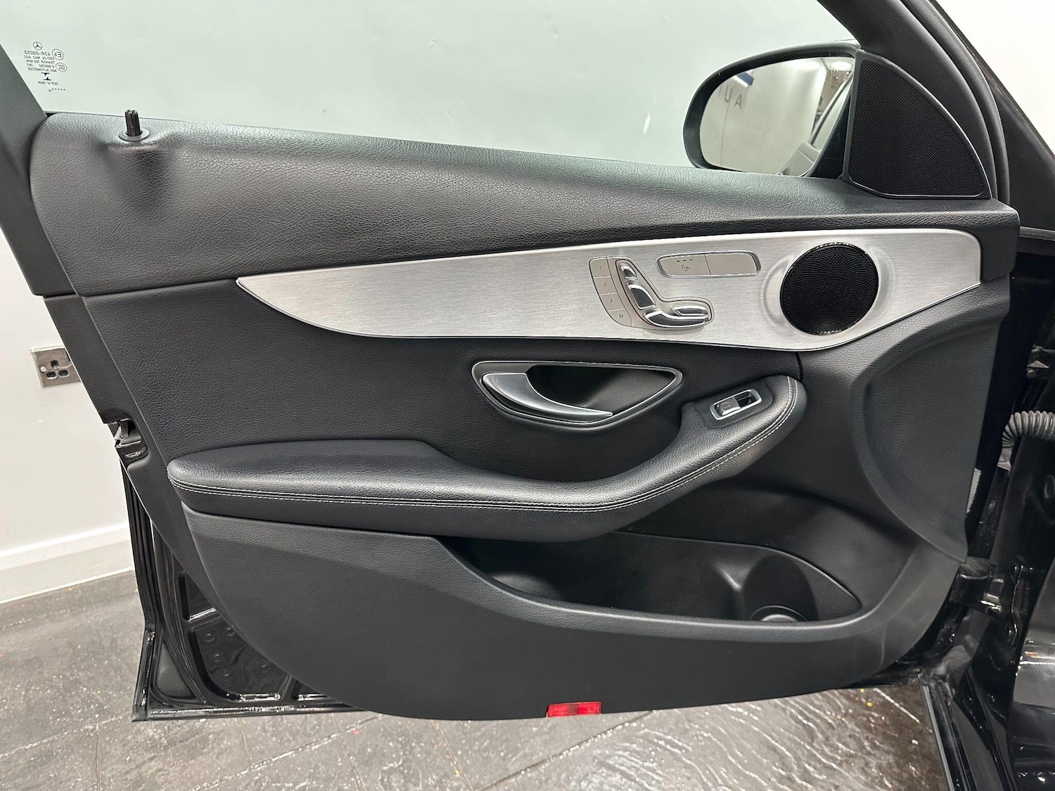 Used Mercedes-Benz C Class 2018 for sale - 77040828: Photo 34