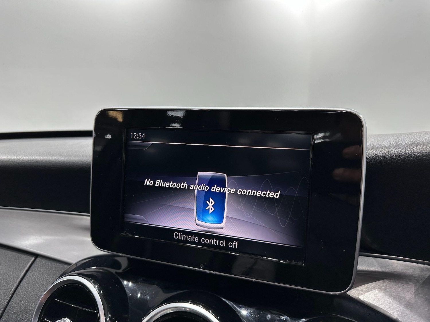 Used Mercedes-Benz C Class 2018 for sale - 77040828: Photo 42