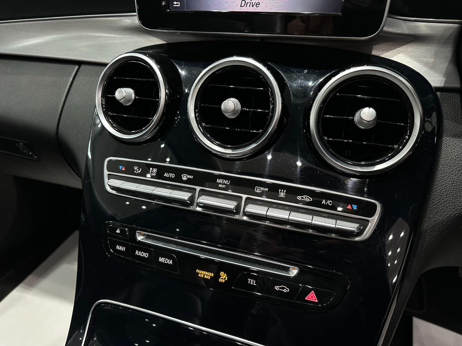 Used Mercedes-Benz C Class 2018 for sale - 77040828: Photo 47