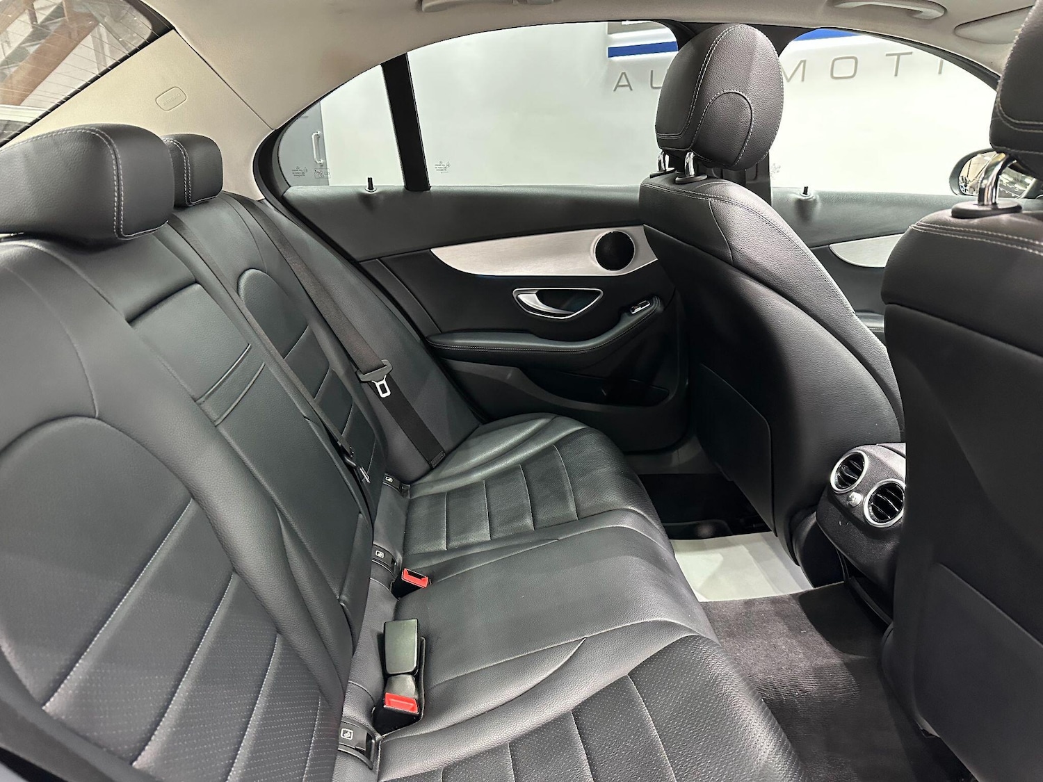 Used Mercedes-Benz C Class 2018 for sale - 77040828: Photo 61