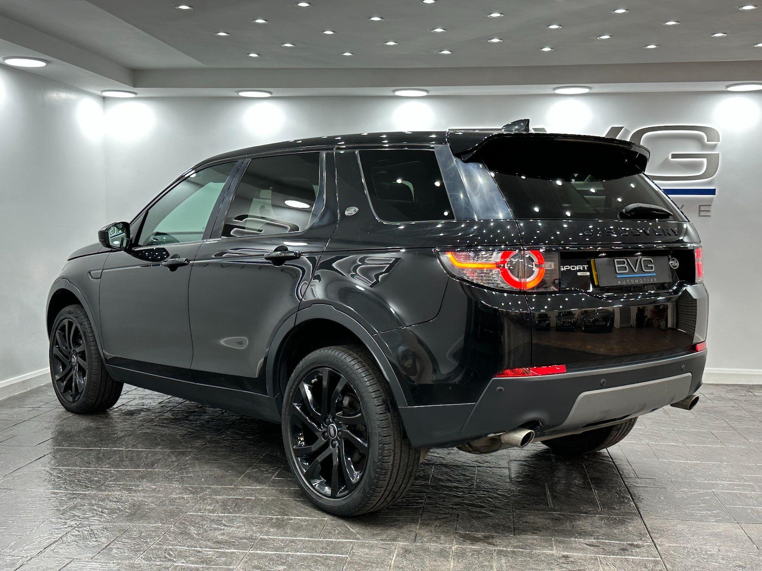 Used Land Rover Discovery Sport 2018 for sale - 76166438: Photo 10
