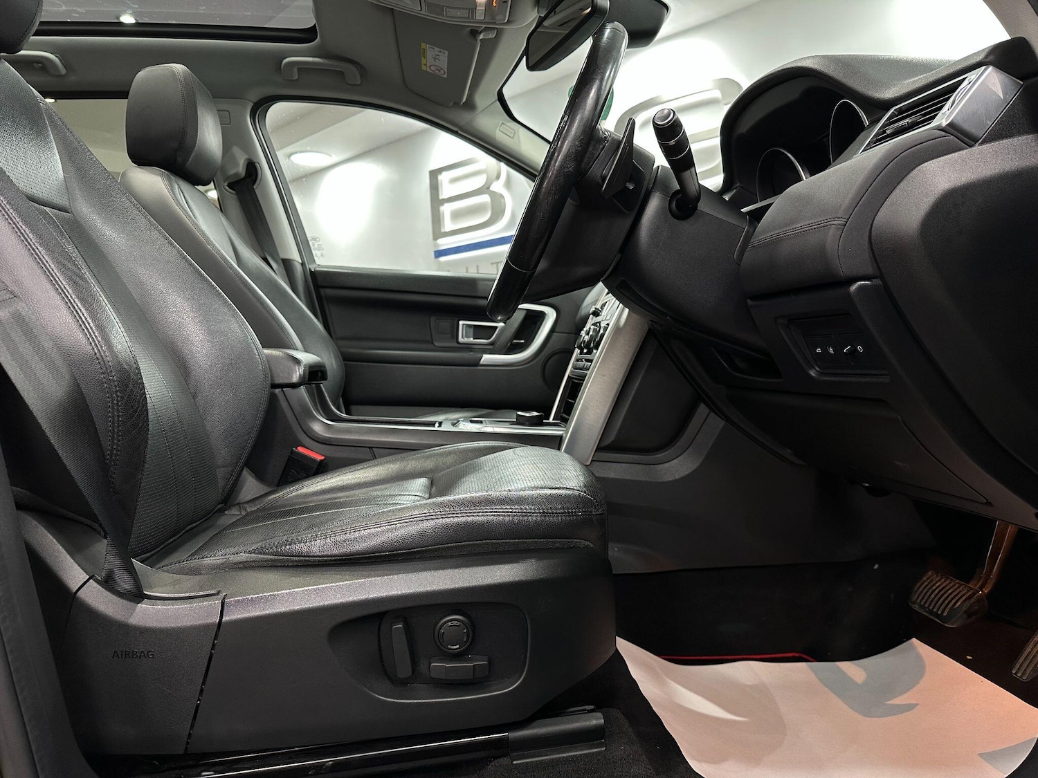 Used Land Rover Discovery Sport 2018 for sale - 76166438: Photo 24