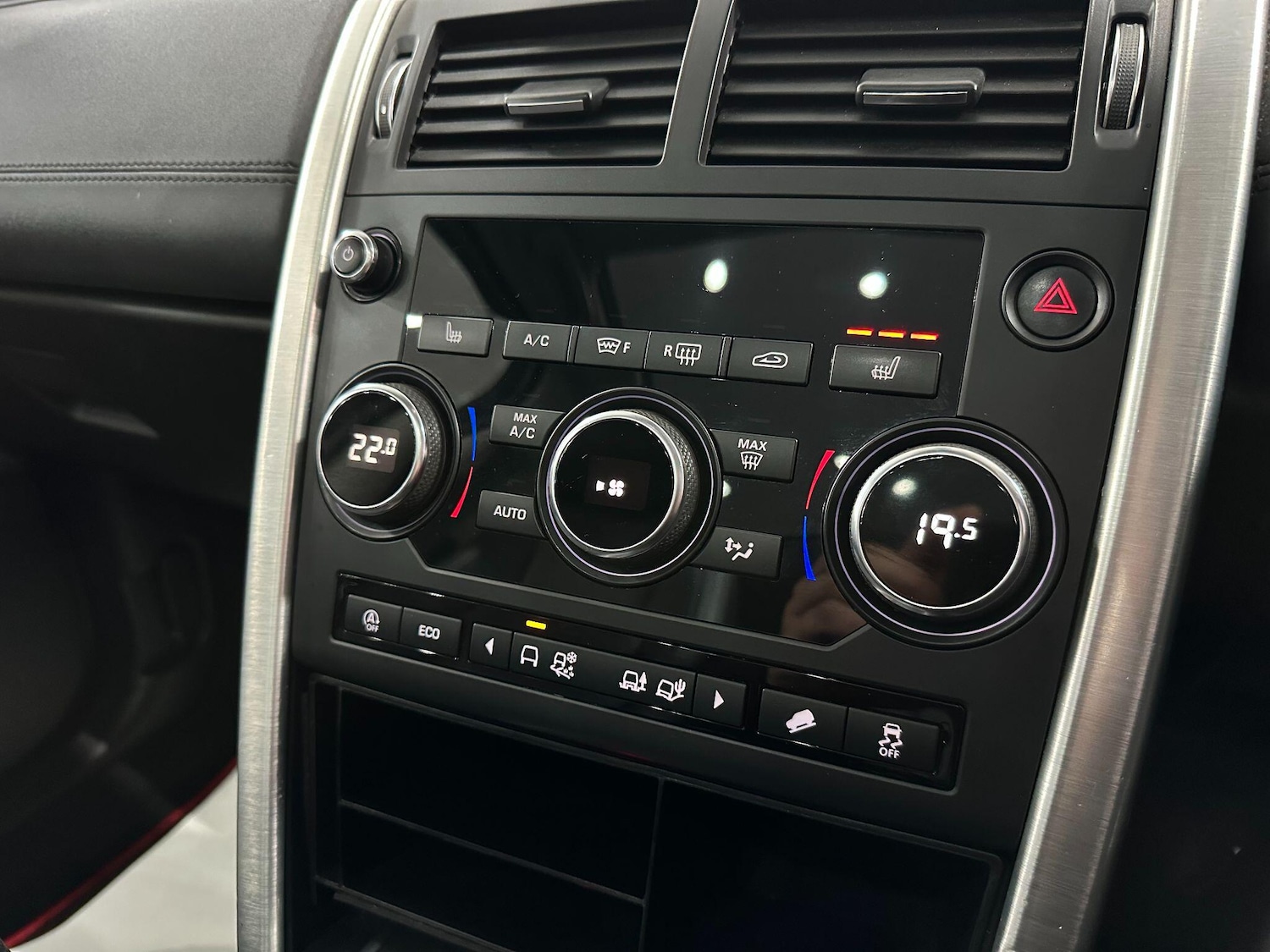 Used Land Rover Discovery Sport 2018 for sale - 76166438: Photo 44