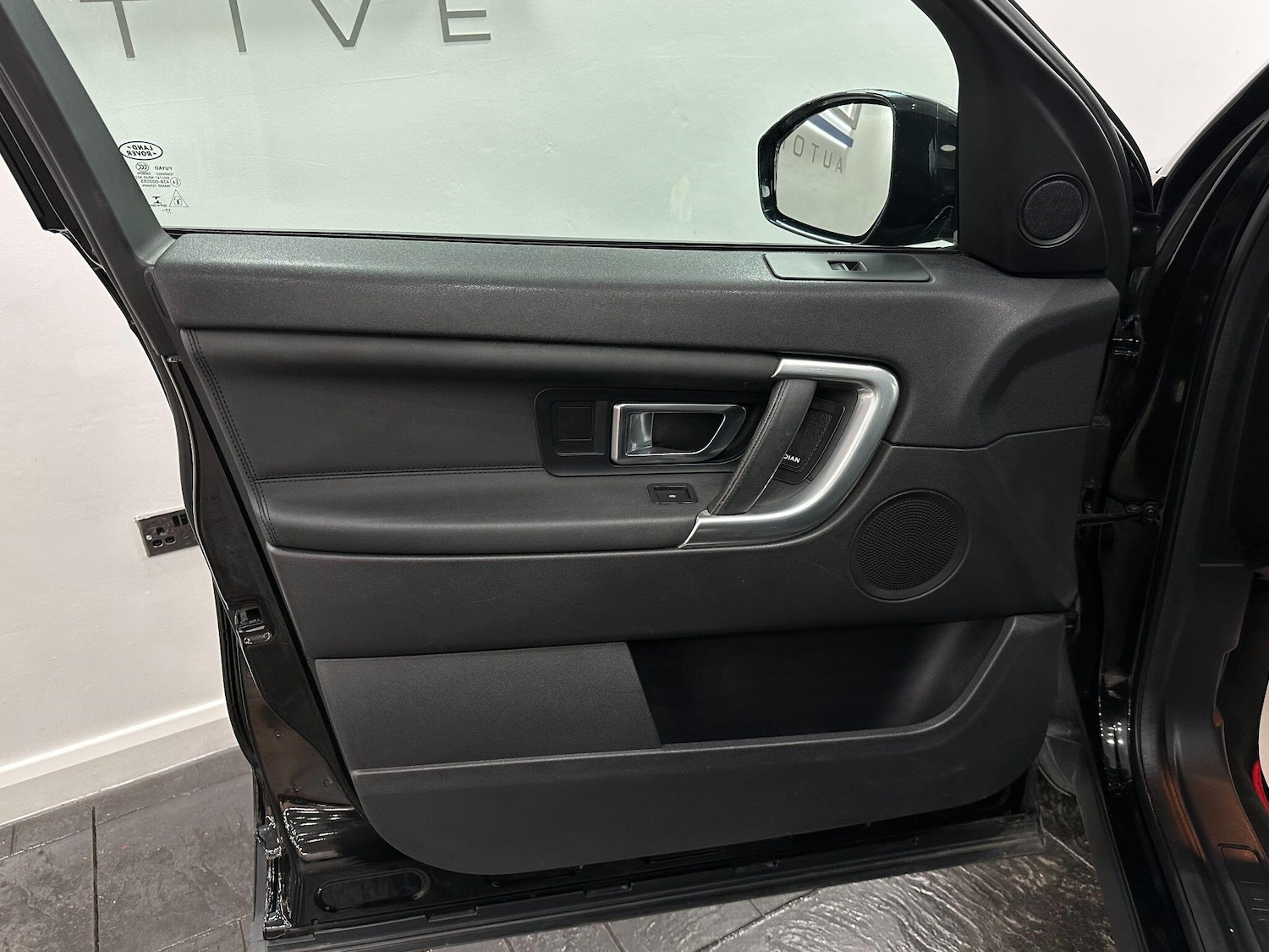 Used Land Rover Discovery Sport 2018 for sale - 76166438: Photo 53
