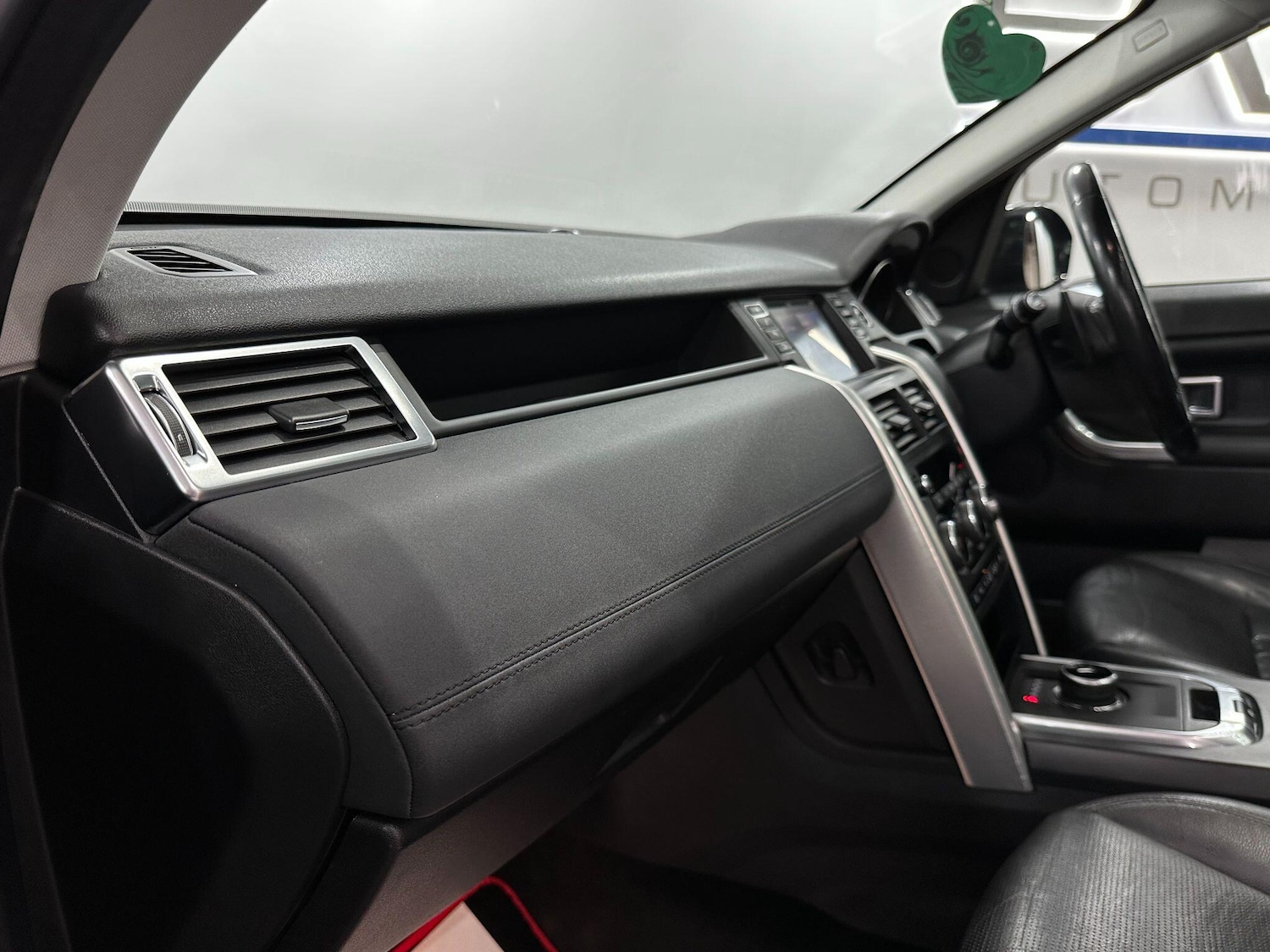 Used Land Rover Discovery Sport 2018 for sale - 76166438: Photo 54