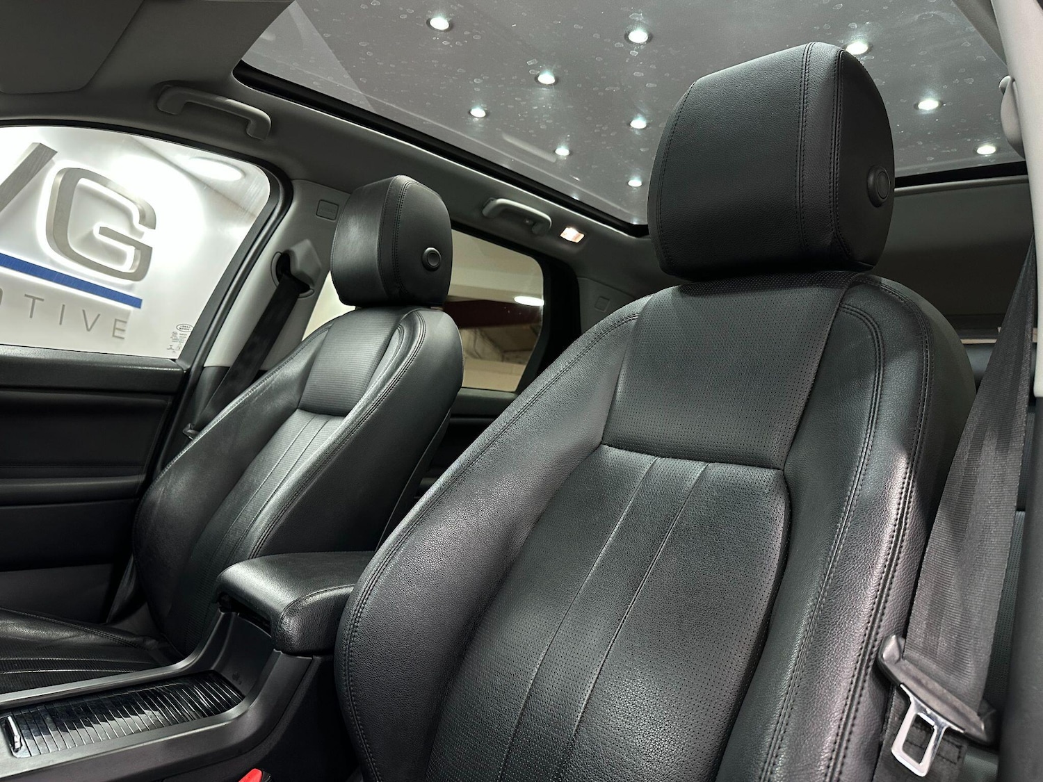 Used Land Rover Discovery Sport 2018 for sale - 76166438: Photo 57
