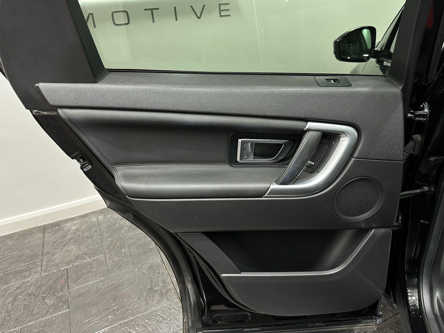 Used Land Rover Discovery Sport 2018 for sale - 76166438: Photo 58
