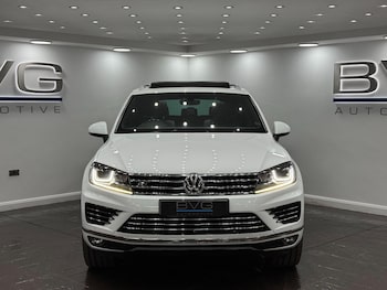 Used Volkswagen Touareg 2016 for sale - 79609529: Photo