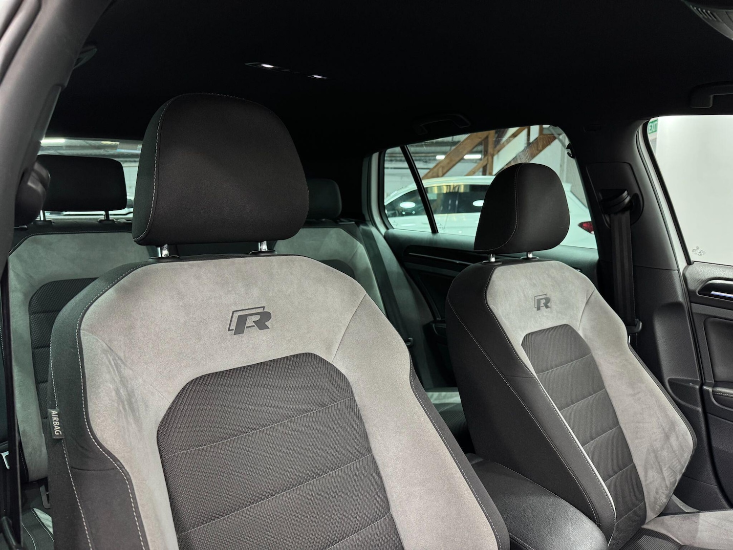 Used Volkswagen Golf 2016 for sale - 77101945: Photo 30