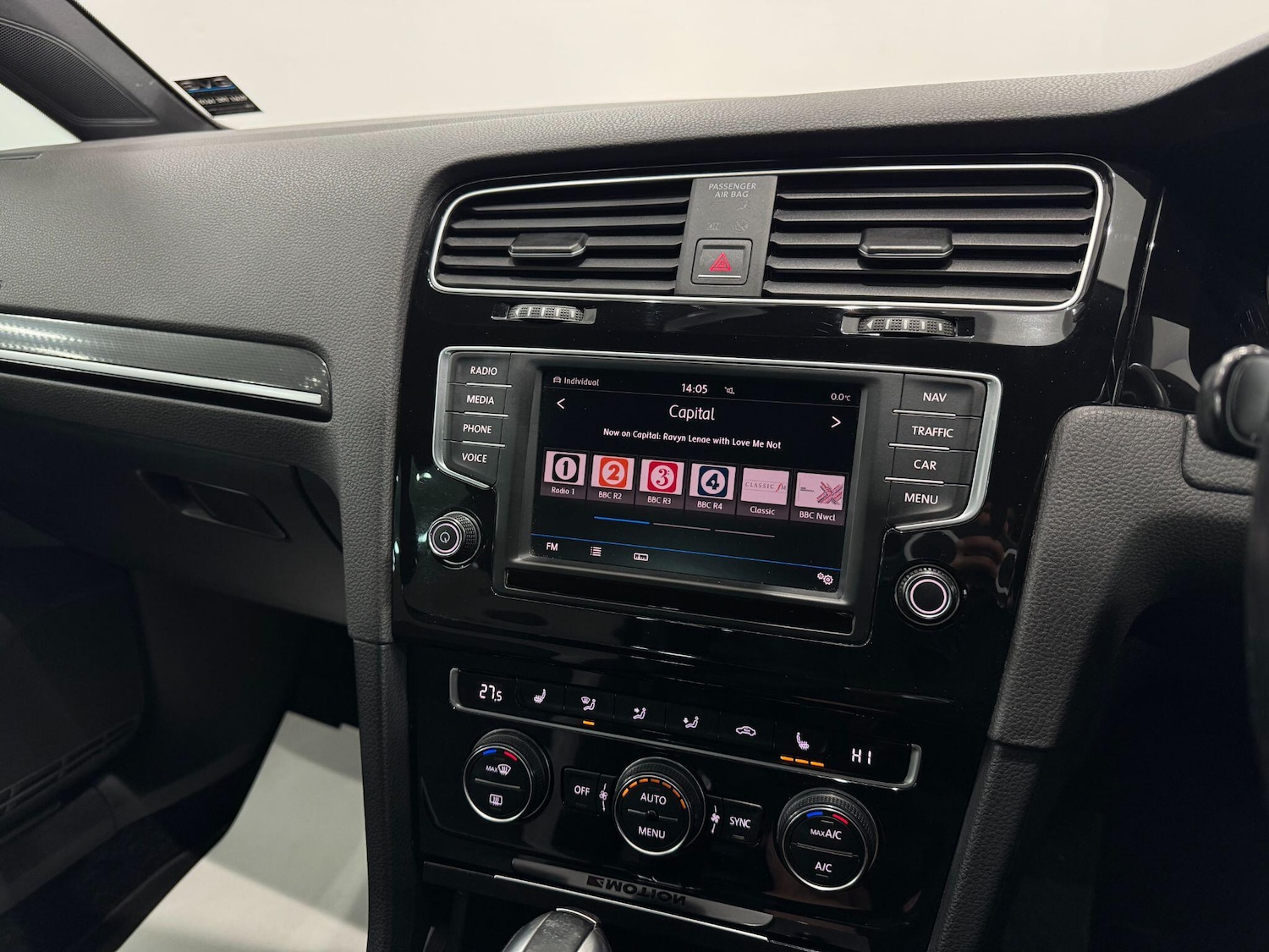 Used Volkswagen Golf 2016 for sale - 77101945: Photo 35