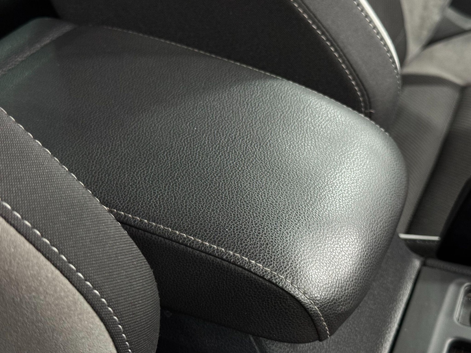 Used Volkswagen Golf 2016 for sale - 77101945: Photo 50