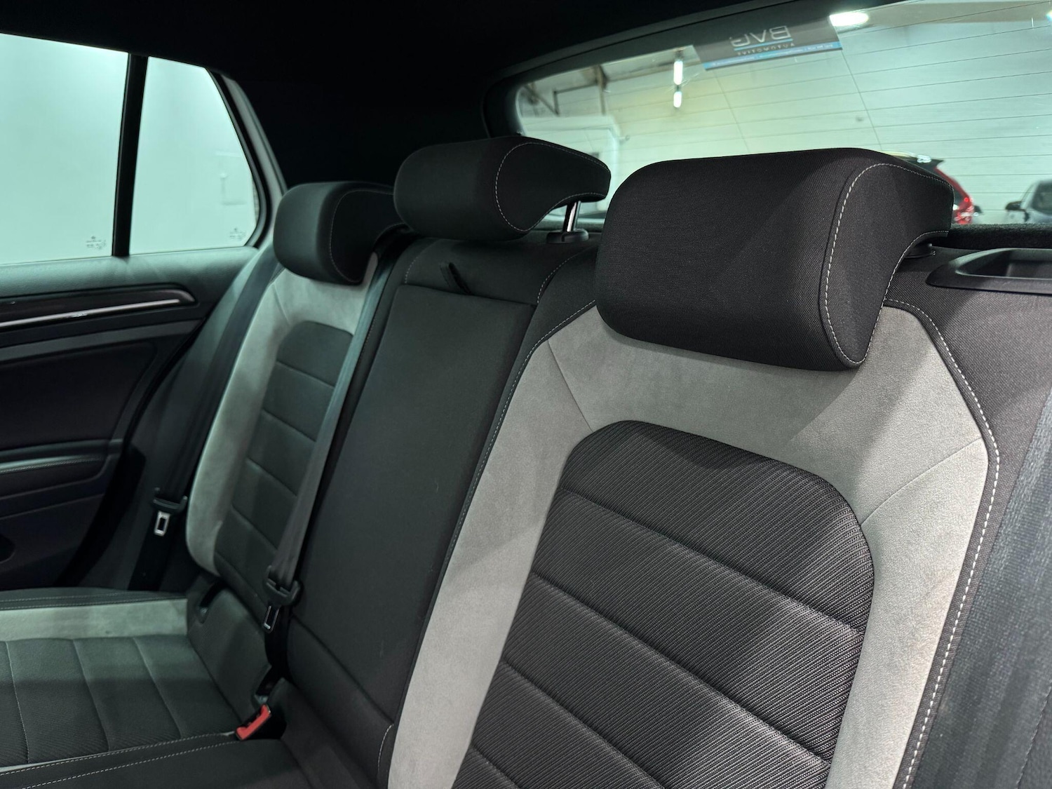 Used Volkswagen Golf 2016 for sale - 77101945: Photo 64