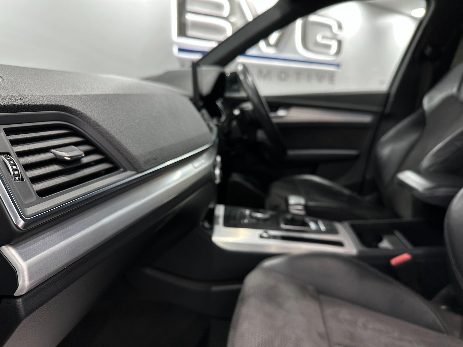 Used Audi Q5 2017 for sale - 76913083: Photo 51