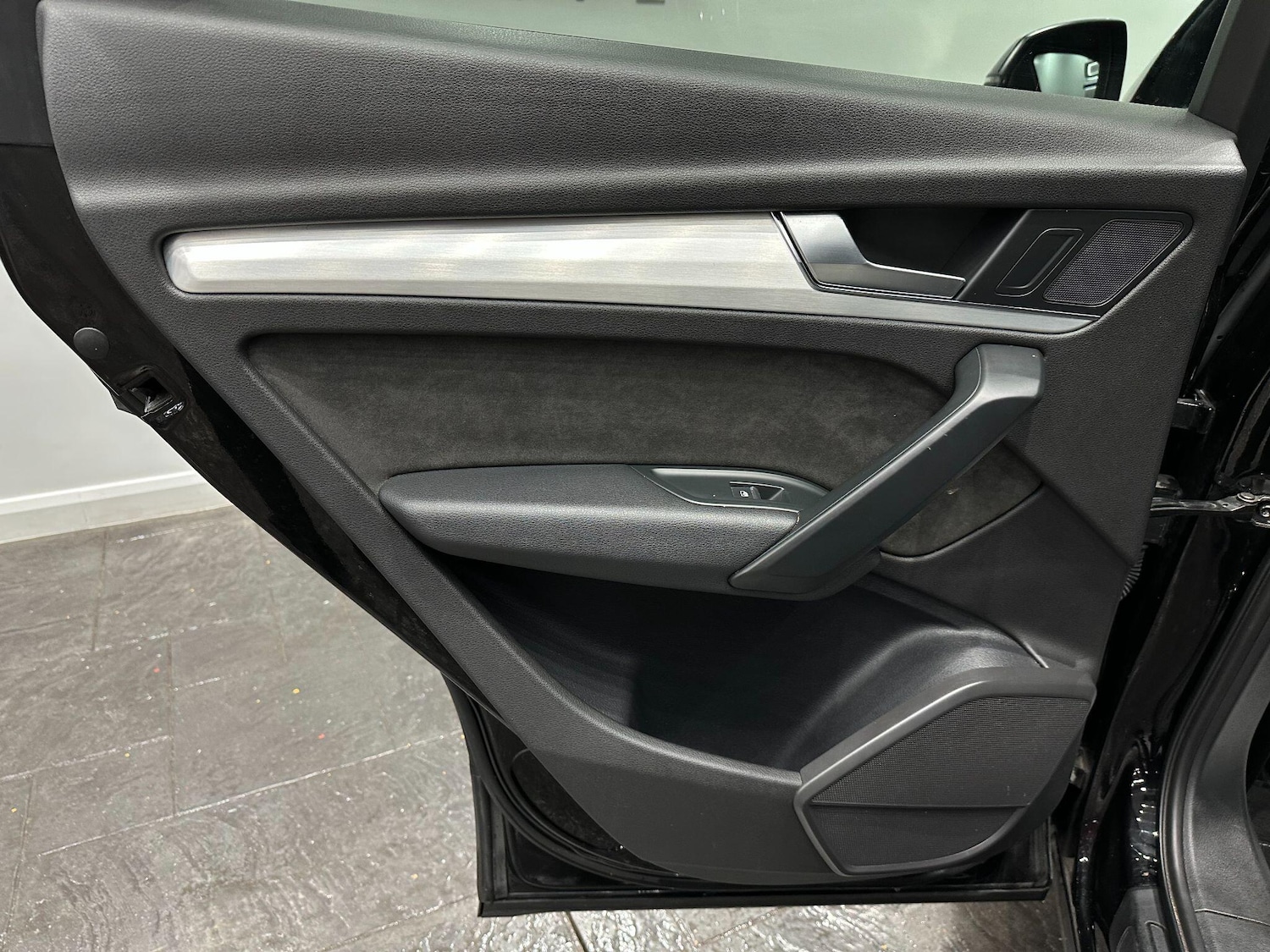 Used Audi Q5 2017 for sale - 76913083: Photo 54