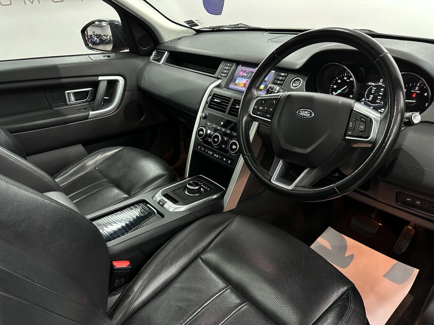 Used Land Rover Discovery Sport 2018 for sale - 76398727: Photo 23