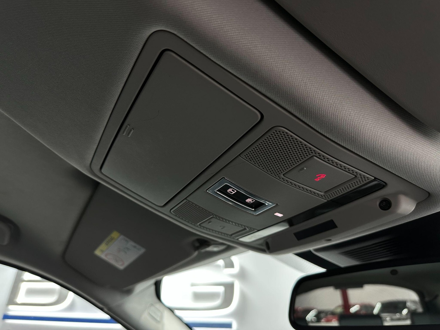 Used Land Rover Discovery Sport 2018 for sale - 76398727: Photo 34