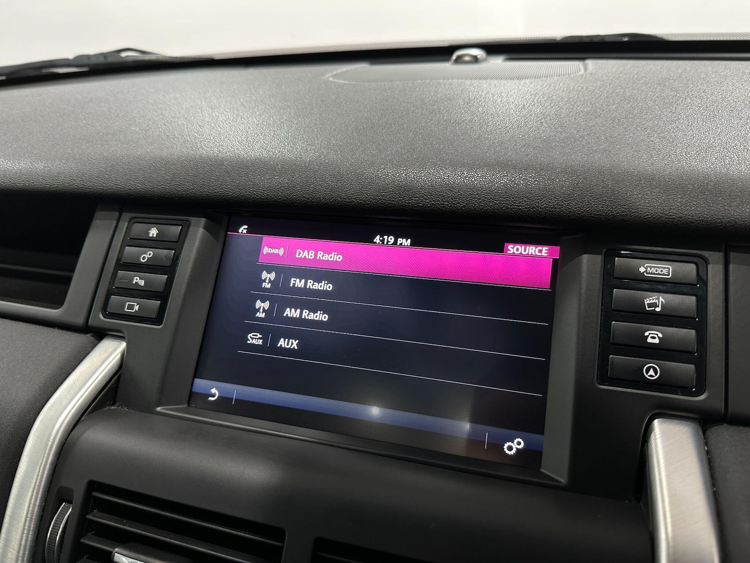 Used Land Rover Discovery Sport 2018 for sale - 76398727: Photo 38