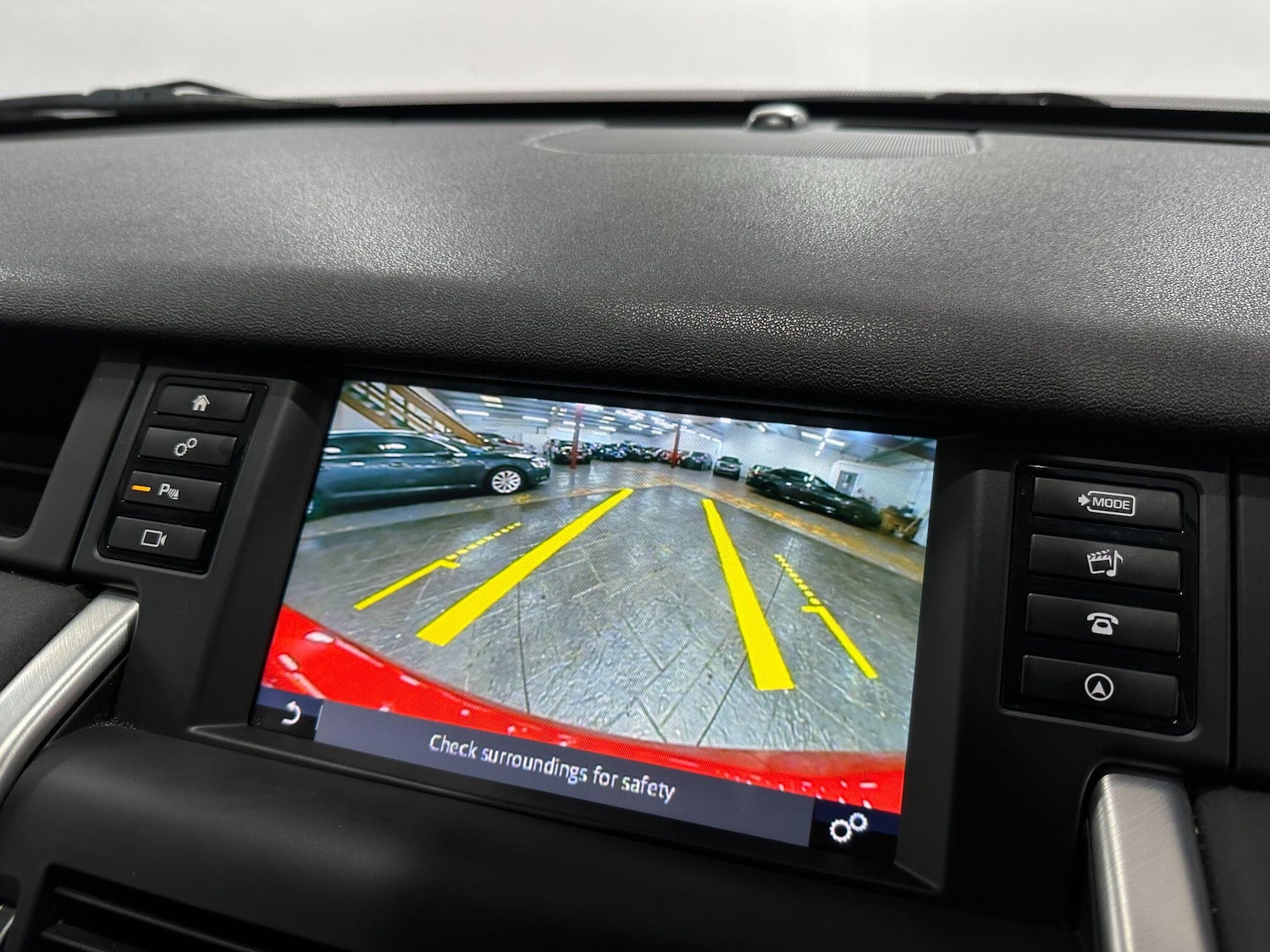 Used Land Rover Discovery Sport 2018 for sale - 76398727: Photo 43