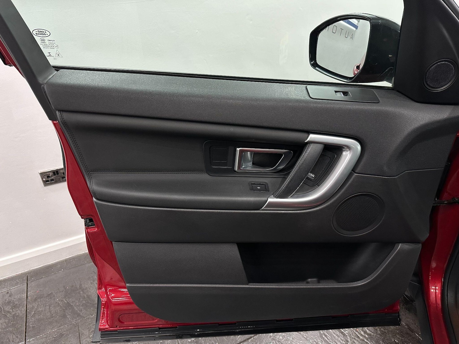 Used Land Rover Discovery Sport 2018 for sale - 76398727: Photo 48