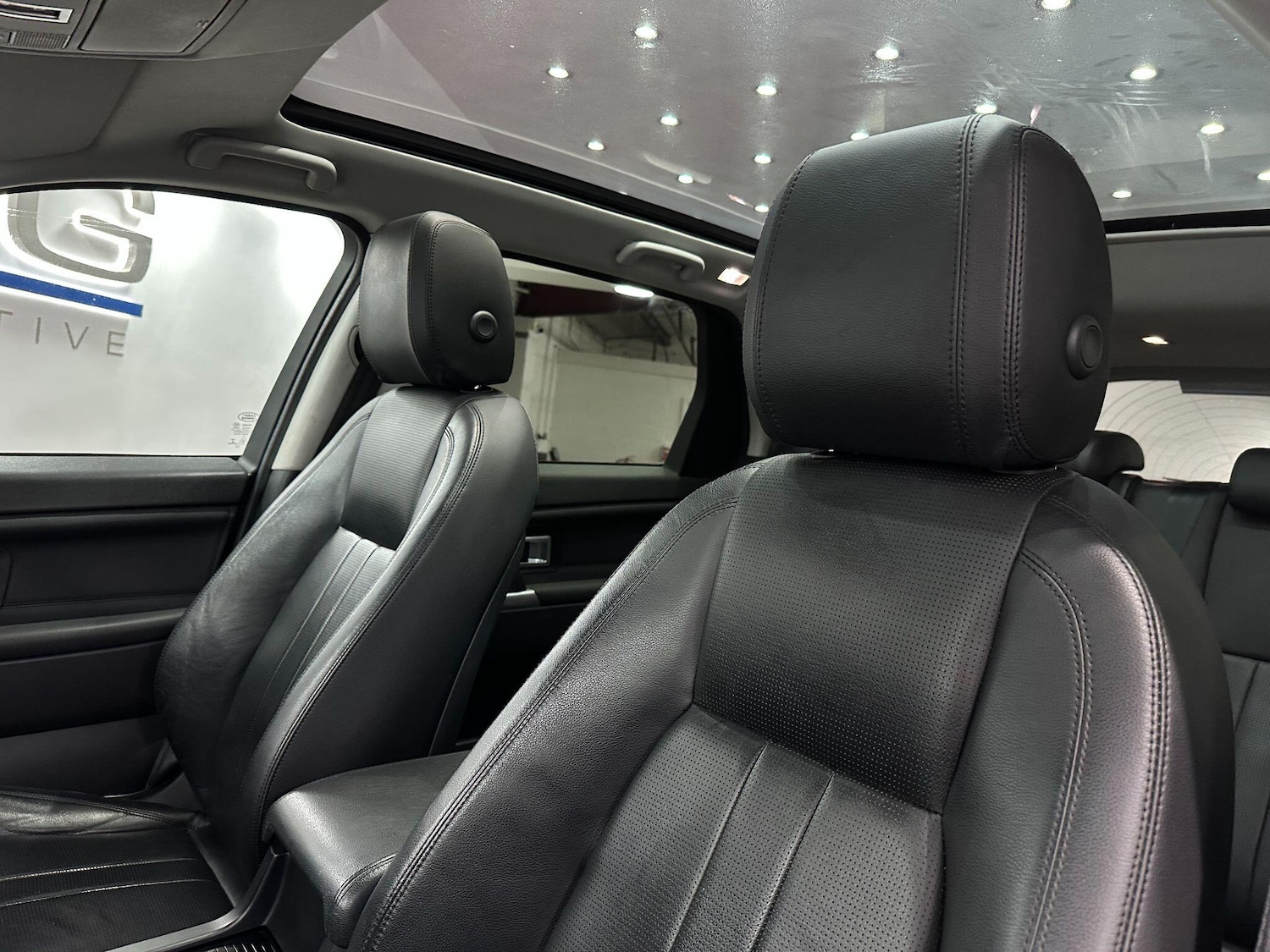 Used Land Rover Discovery Sport 2018 for sale - 76398727: Photo 52