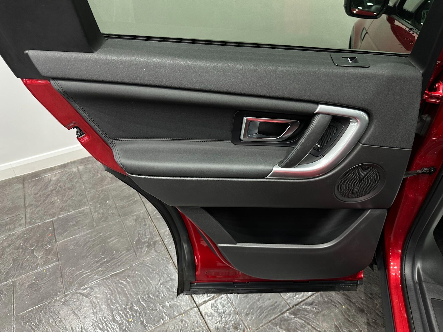 Used Land Rover Discovery Sport 2018 for sale - 76398727: Photo 53