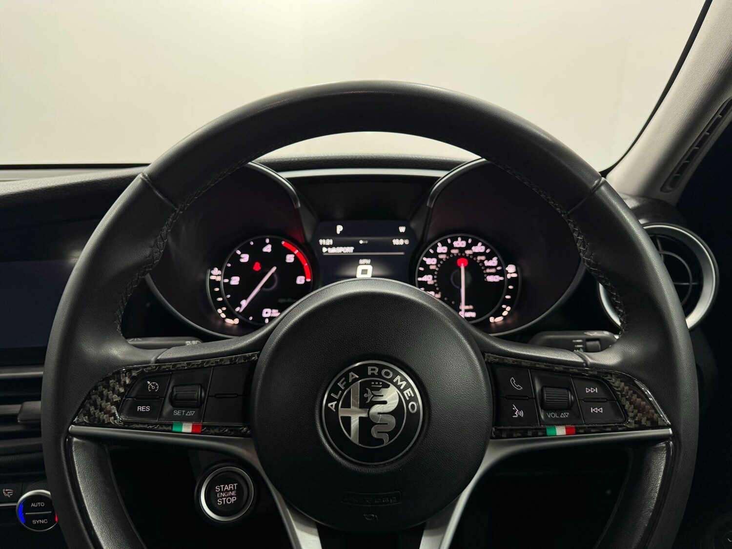 Used Alfa Romeo Giulia 2018 for sale - 77993281: Photo 46