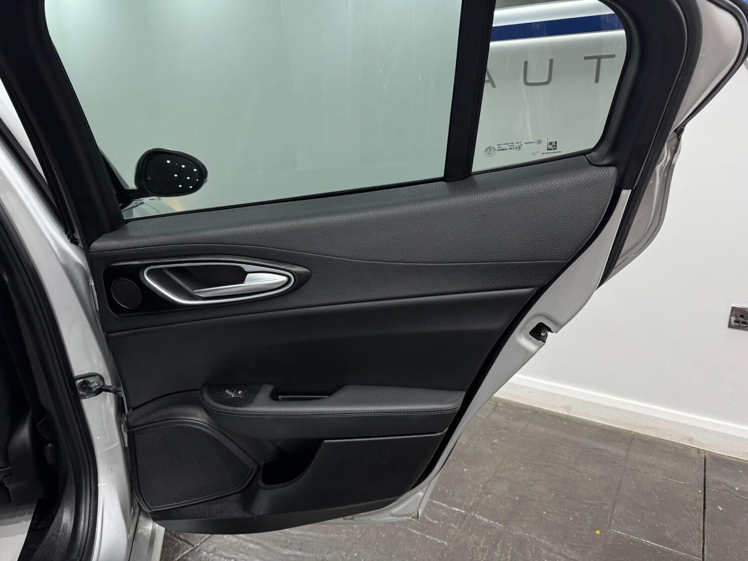 Used Alfa Romeo Giulia 2018 for sale - 77993281: Photo 56